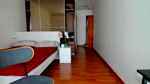 dulceyjohn online show from October 24, 10:55 am