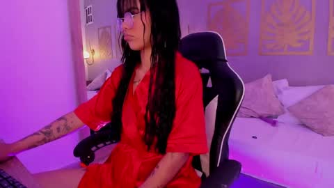D U N A online show from May 2, 12:30 pm