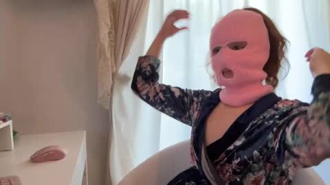 Divina  online show from October 23, 6:47 pm