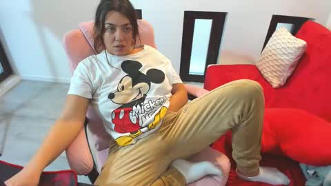 dayana online show from December 22, 7:00 am