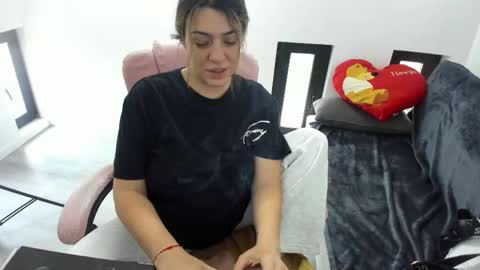 dayana online show from May 14, 5:02 am