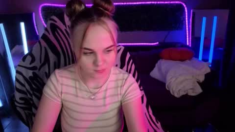 Dyna online show from November 10, 1:44 am