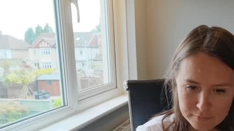 Nadia Ferreira  online show from May 16, 4:17 pm