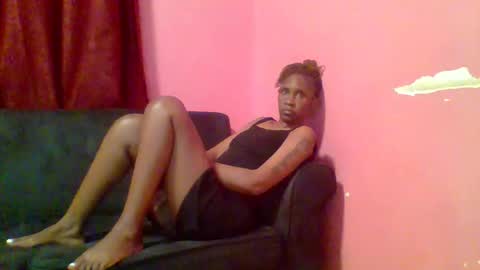 Ebon Fantasy1s online show from May 18, 8:37 pm