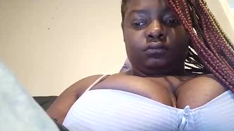 ebonireign online show from October 9, 2:32 pm