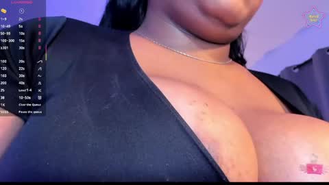 ebony__queen2 online show from June 10, 1:49 am