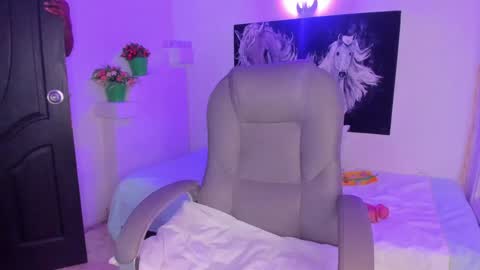 ebony_katterin online show from January 21, 7:39 pm