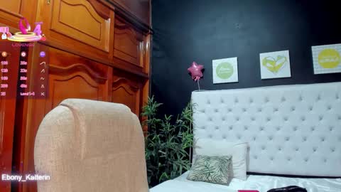 ebony_katterin online show from February 4, 11:46 am