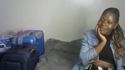 Snapshot of ebony_malika chatting on September 28, 8:47 pm malika online show from September 28, 8:47 pm