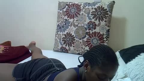 Snapshot of ebony_malika chatting on March 9, 10:19 am malika online show from March 9, 10:19 am