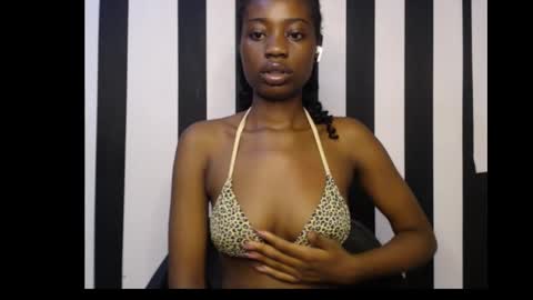 Ella online show from September 21, 9:02 pm