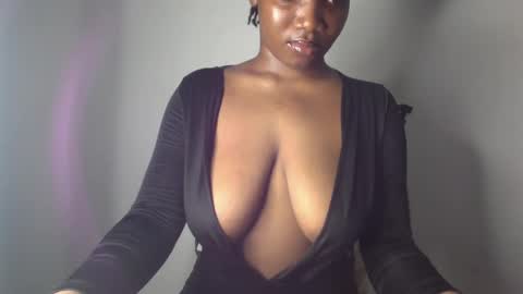 delilah online show from December 3, 4:17 pm