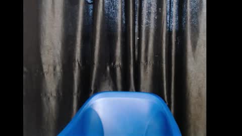 Queen online show from February 1, 8:13 am