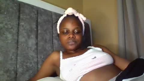 Snapshot of ebony_tasha chatting on September 24, 11:26 pm tasha online show from September 24, 11:26 pm