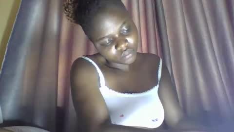Snapshot of ebony_tasha chatting on February 26, 7:34 am tasha online show from February 26, 7:34 am