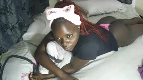 Snapshot of ebony_tasha chatting on January 28, 6:07 pm tasha online show from January 28, 6:07 pm