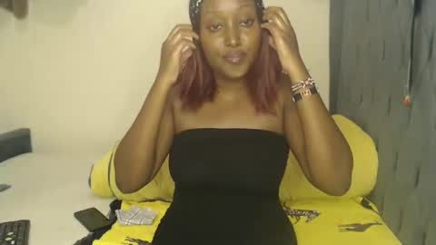 ebonyaswetly online show from April 4, 3:33 pm