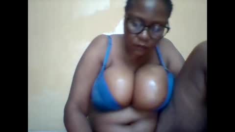 MAMITO online show from November 7, 8:53 am