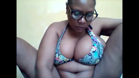 MAMITO online show from March 30, 12:05 pm