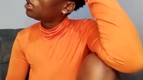 Ebony Melanie online show from February 16, 10:32 pm