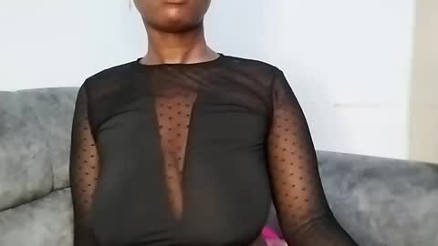 Ebony Melanie online show from February 27, 10:20 pm