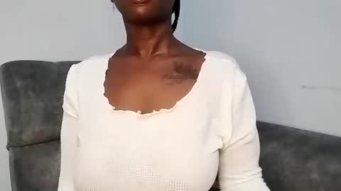 Ebony Melanie online show from February 1, 11:06 pm