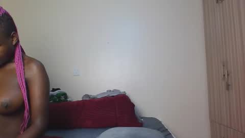 ebonydreamgirl_ online show from October 2, 7:52 pm