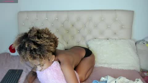 Queen Ebony online show from May 12, 9:54 pm