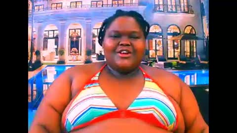 ebonyhotbuns4u2luv online show from May 6, 6:06 am