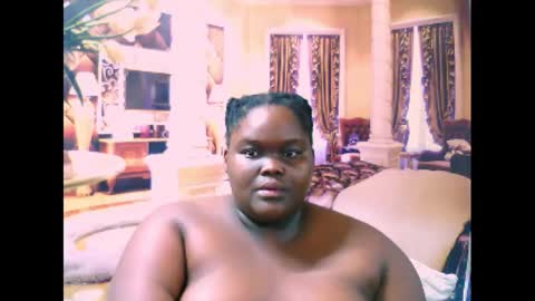 ebonyhotbuns4u2luv online show from January 28, 6:49 pm