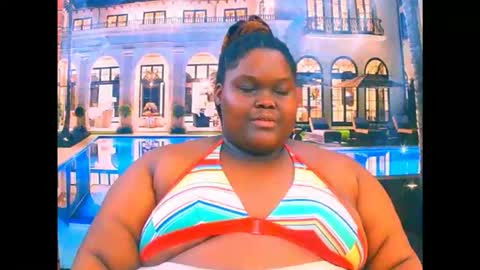 ebonyhotbuns4u2luv online show from May 1, 9:29 pm