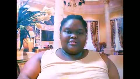 ebonyhotbuns4u2luv online show from September 18, 7:01 pm