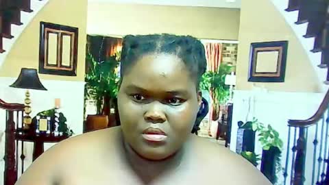 ebonyhotbuns4u2luv online show from February 9, 6:43 am