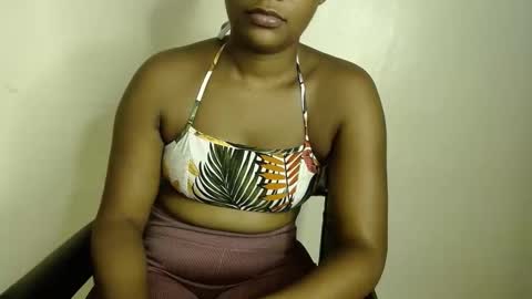 ebonylolo online show from December 31, 9:53 am