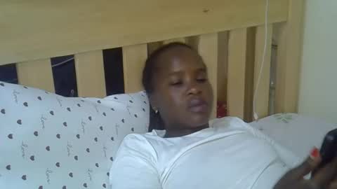 Ebony Luxe online show from April 6, 12:50 pm