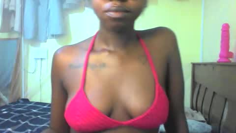 Ebonymuse2 online show from May 9, 10:45 pm