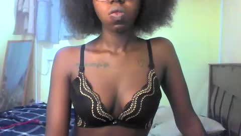 Ebonymuse2 online show from May 8, 10:33 pm