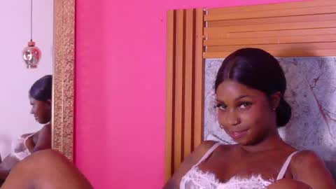 ebonyndsavage online show from May 12, 10:27 pm