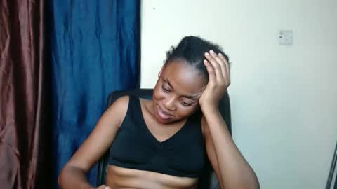 ebonypussy_xx online show from October 1, 12:48 am