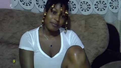 pretty online show from May 21, 8:29 pm