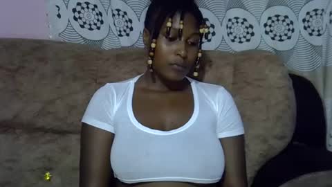 pretty online show from May 14, 7:09 pm