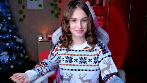 Snapshot of edelinemaher chatting on January 2, 1:08 pm Edeline online show from January 2, 1:08 pm