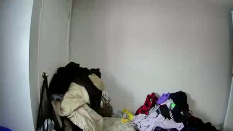 Snapshot of edgeofinsanity13 chatting on March 1, 4:22 pm Angel online show from March 1, 4:22 pm
