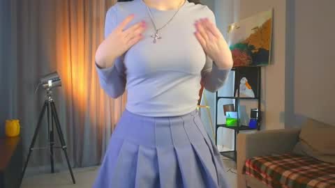 Snapshot of edithbrucker chatting on March 7, 4:13 am Im Sally Im new here lets meet online show from March 7, 4:13 am