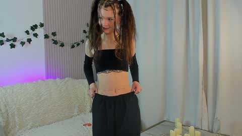 Lisa  online show from January 15, 10:57 pm