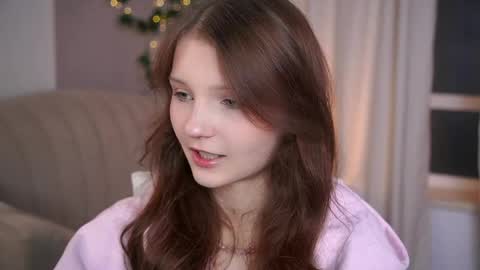 Lisa  online show from May 16, 10:53 pm
