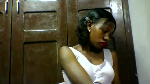 edwige770943 online show from April 29, 5:10 am