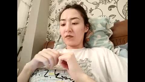 Effy online show from May 11, 11:45 am