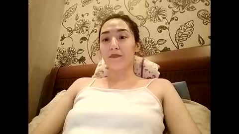 Effy online show from May 2, 2:53 pm