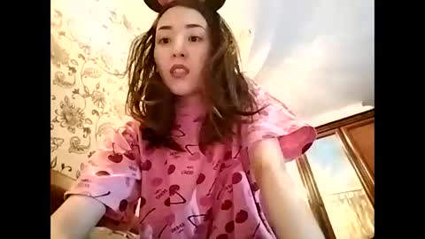 Effy online show from November 19, 4:40 pm